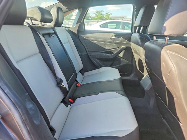 2019 VOLKSWAGEN JETTA S, SE, R-Line