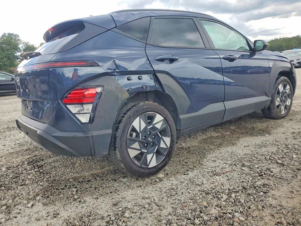 2024 HYUNDAI KONA SE