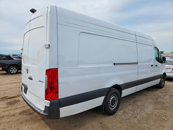 2025 MERCEDES-BENZ SPRINTER