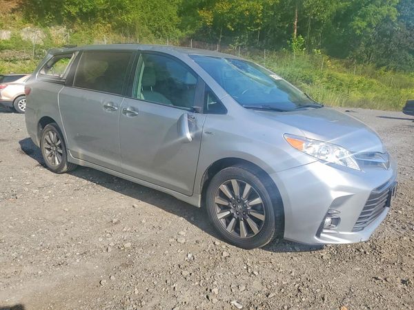 2020 TOYOTA SIENNA