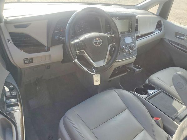 2020 TOYOTA SIENNA