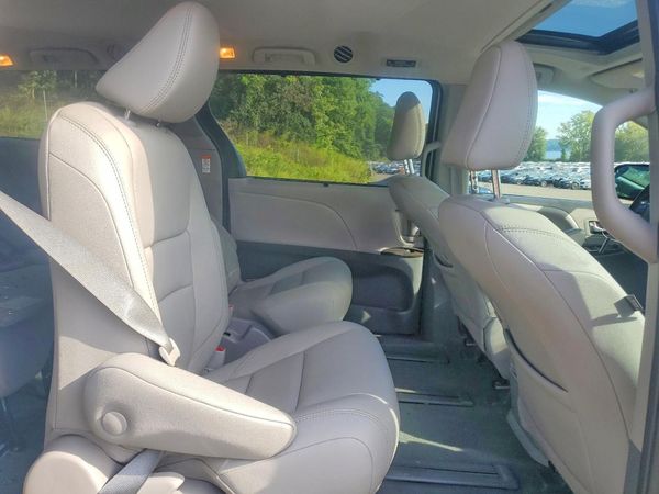 2020 TOYOTA SIENNA