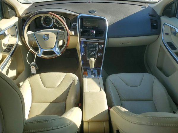 2012 VOLVO XC60