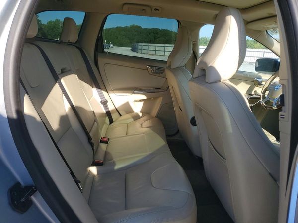 2012 VOLVO XC60