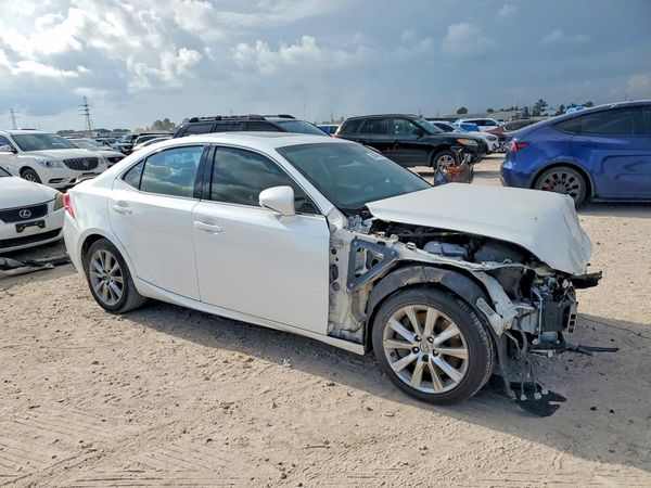 2016 LEXUS IS