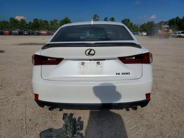2016 LEXUS IS
