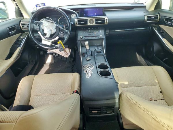 2016 LEXUS IS