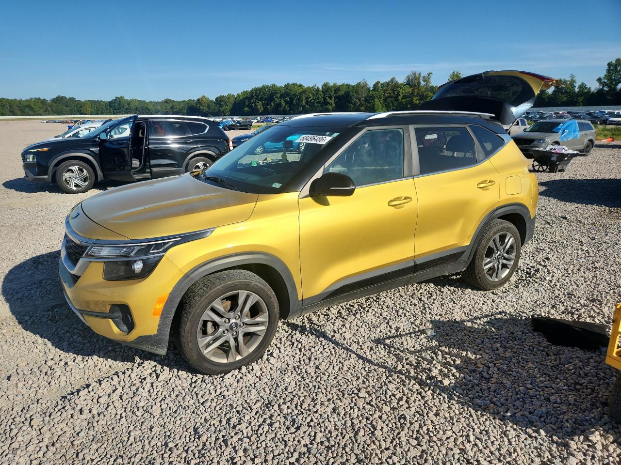 2021 KIA SELTOS — Front 3/4