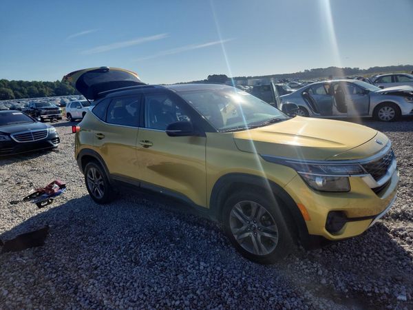 2021 KIA SELTOS — Passenger 3/4
