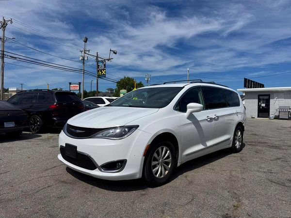 2019 CHRYSLER PACIFICA Touring L