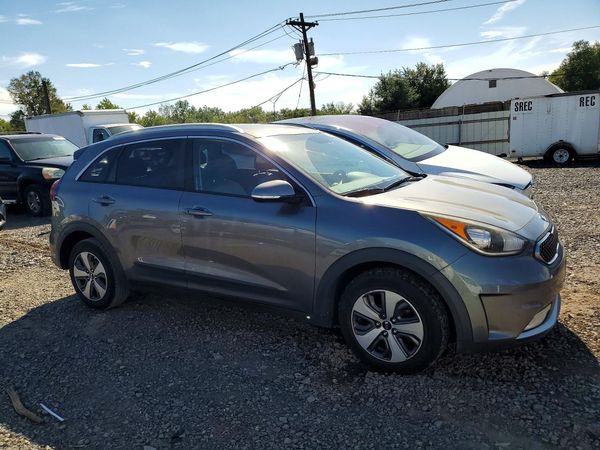 2018 KIA NIRO