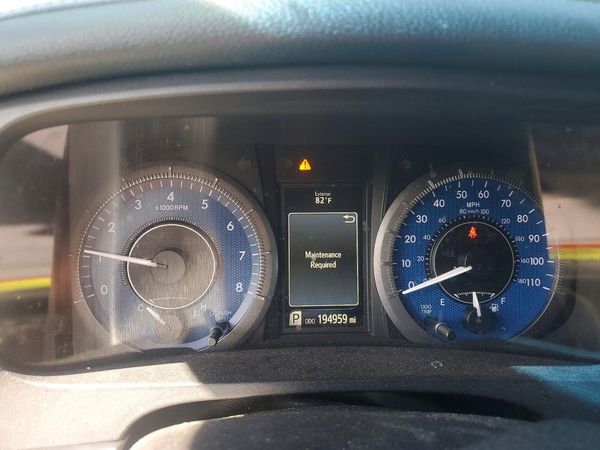 2017 TOYOTA SIENNA
