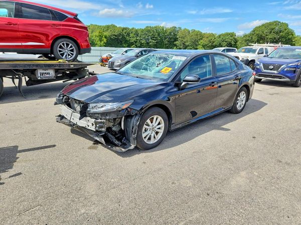 2026 TOYOTA CAMRY