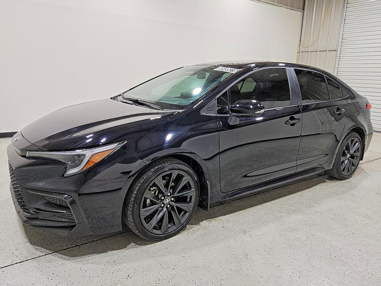 2026 TOYOTA COROLLA SE — Front 3/4