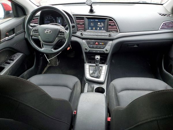 2017 HYUNDAI ELANTRA