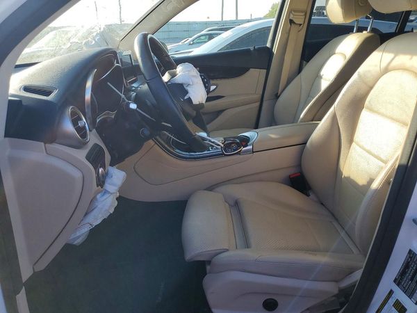 2019 MERCEDES-BENZ GLC GLC300