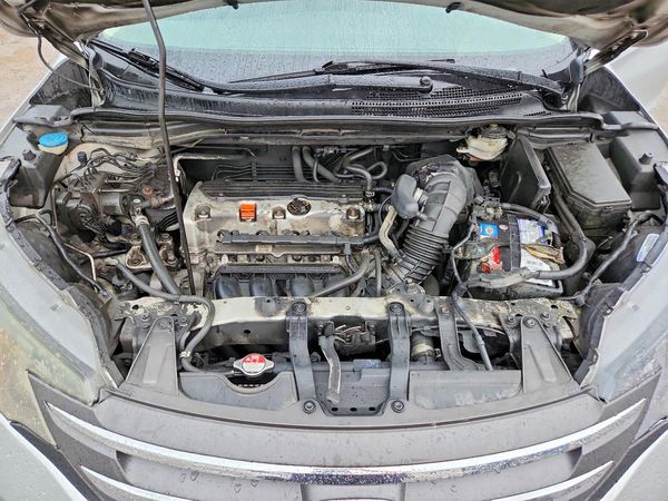 2014 HONDA CRV LX — Engine bay