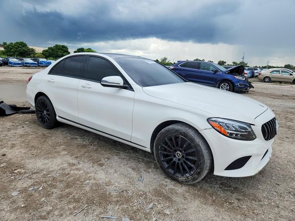 2019 MERCEDES-BENZ C-CLASS C300-4M — Passenger 3/4