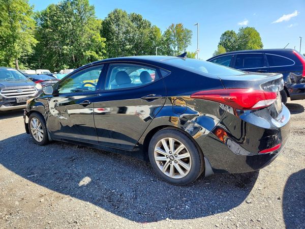 2015 HYUNDAI ELANTRA GLS(Middle)