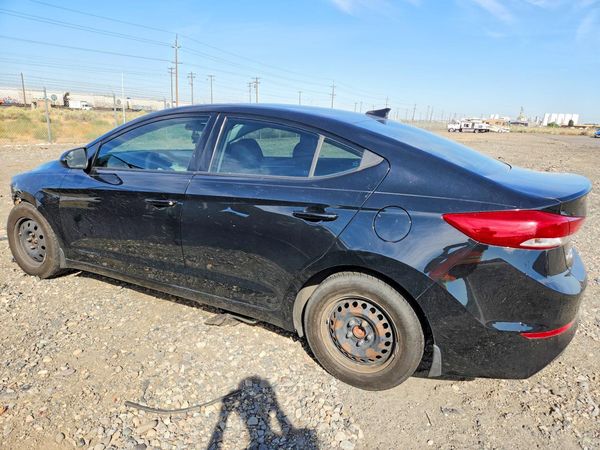 2018 HYUNDAI ELANTRA SE
