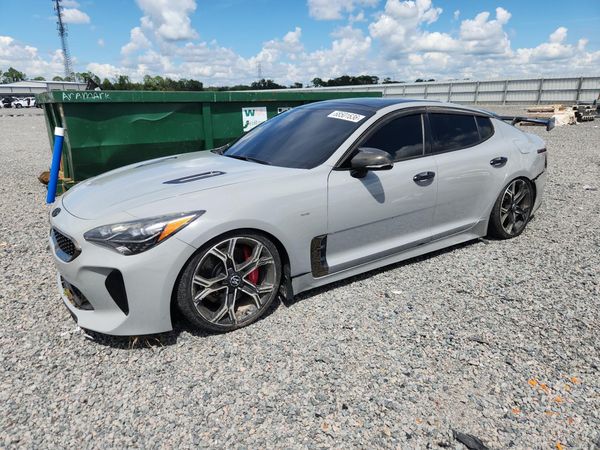 2020 KIA STINGER