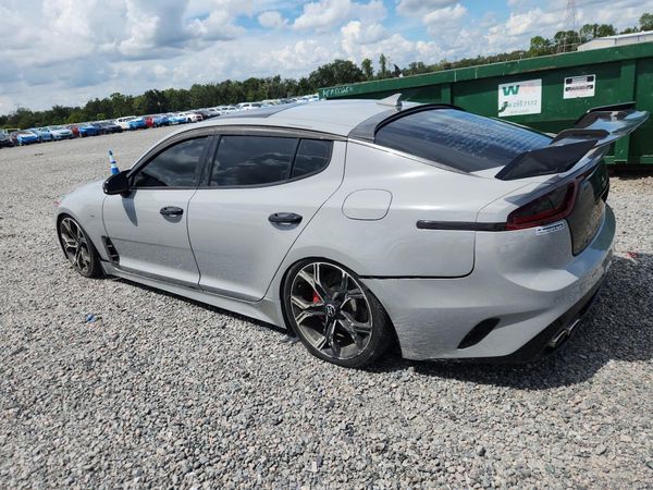 2020 KIA STINGER