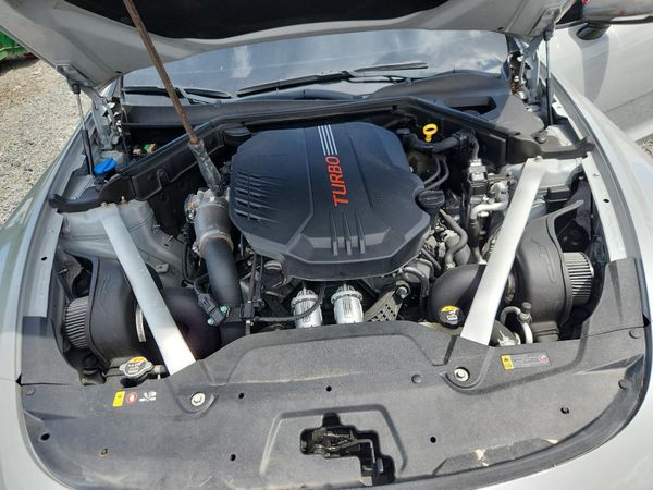 2020 KIA STINGER