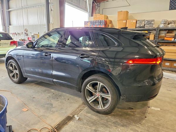 2018 JAGUAR F-PACE