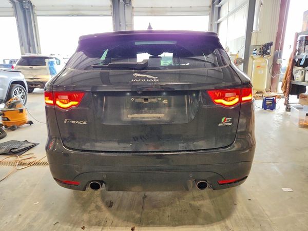 2018 JAGUAR F-PACE