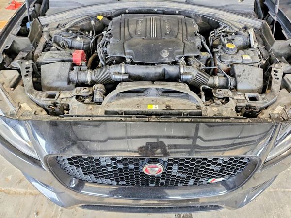 2018 JAGUAR F-PACE