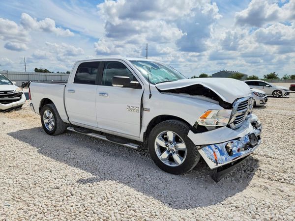 2016 RAM 1500 SLT — Passenger 3/4