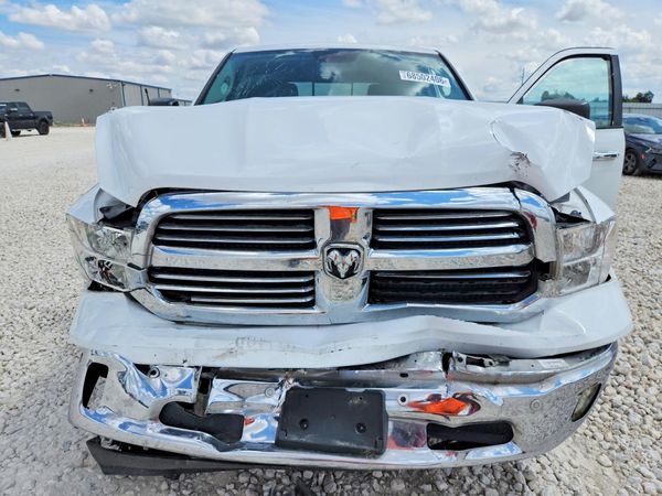 2016 RAM 1500 SLT — Engine bay