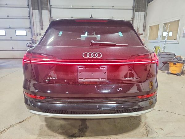 2022 AUDI E-TRON