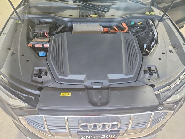 2022 AUDI E-TRON