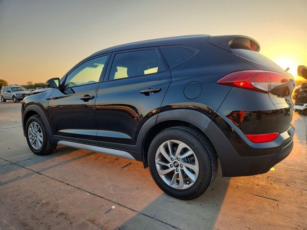 2017 HYUNDAI TUCSON