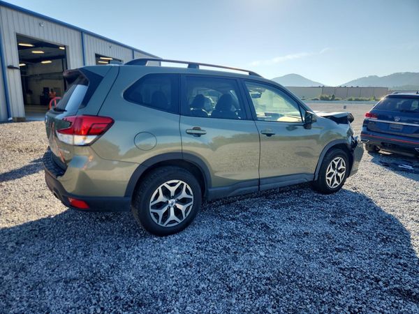 2020 SUBARU FORESTER