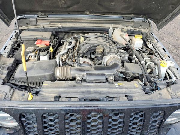 2022 JEEP GLADIATOR Sport — Engine bay