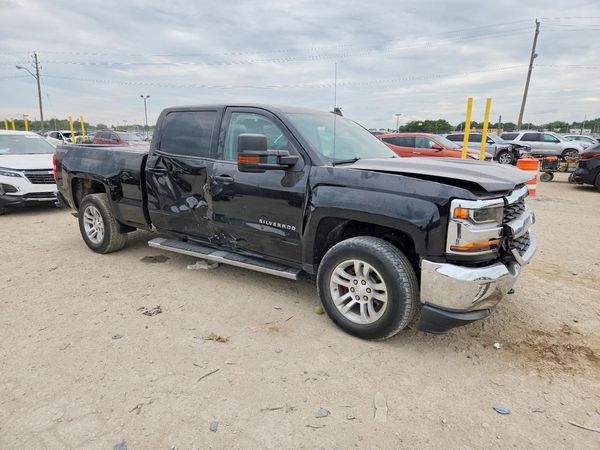 2017 CHEVROLET SILVERADO LT — Passenger 3/4