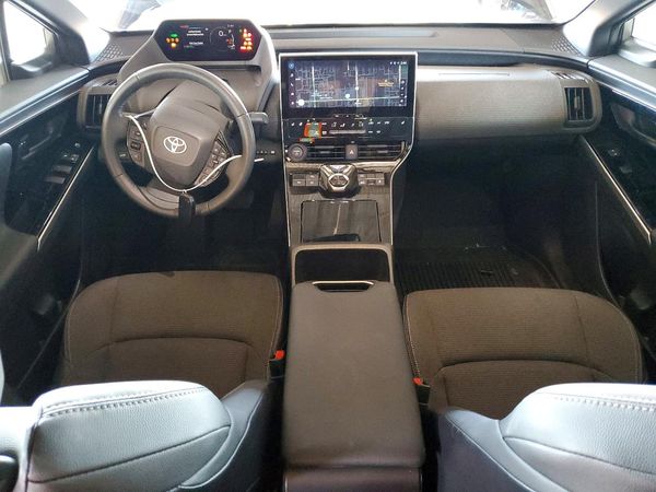 2025 TOYOTA BZ4X