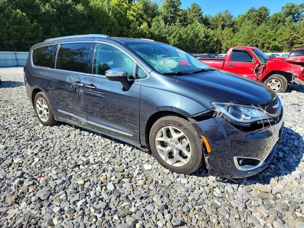 2020 CHRYSLER PACIFICA