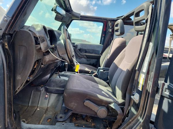2017 JEEP WRANGLER UNLIMITED Unlimited Sport — DENT