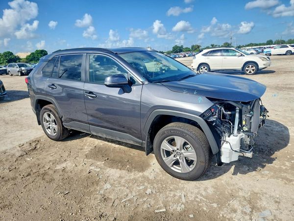 2025 TOYOTA RAV4 — Passenger 3/4