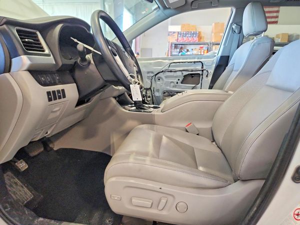 2018 TOYOTA HIGHLANDER