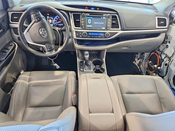 2018 TOYOTA HIGHLANDER