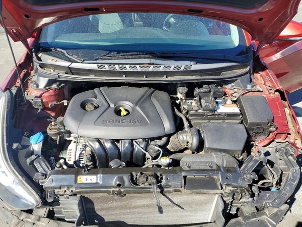2014 HYUNDAI ELANTRA GLS(Middle) — Engine bay