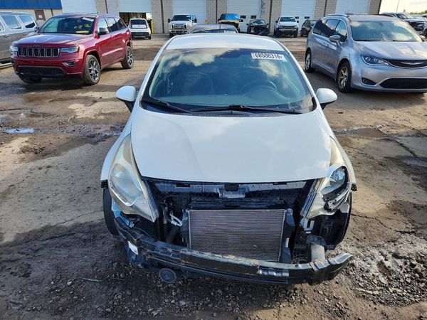 2013 KIA RIO LX