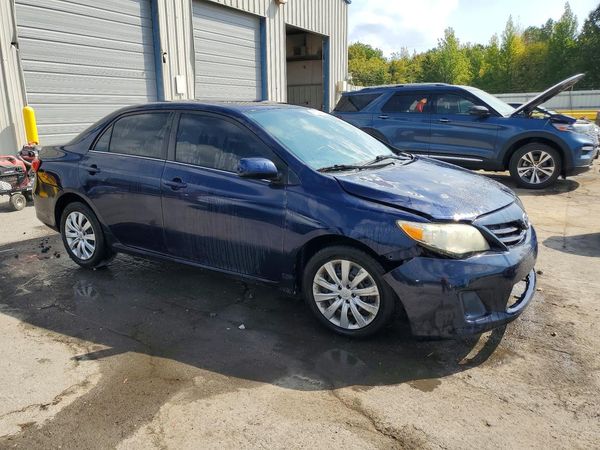 2013 TOYOTA COROLLA