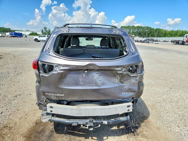 2017 TOYOTA HIGHLANDER SE/XLE