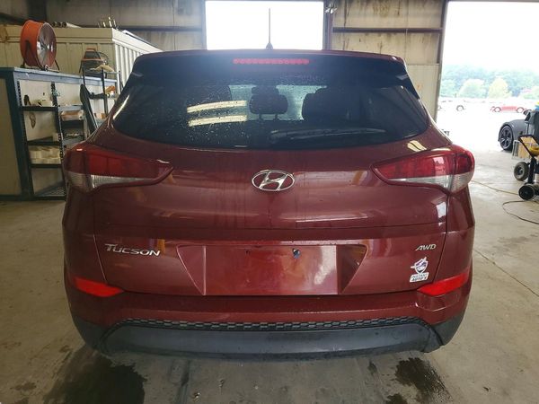 2018 HYUNDAI TUCSON SE Standard