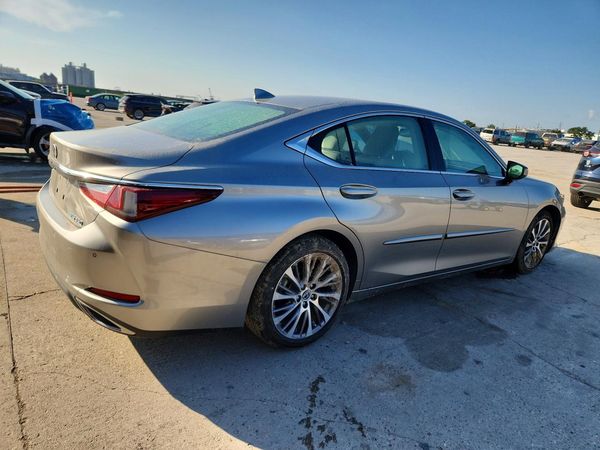 2019 LEXUS ES 350